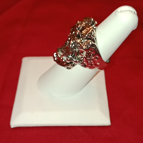 2XHP! NWT Goth Skull Made of Skulls Silver Ring 7! - Picture 4 of 6